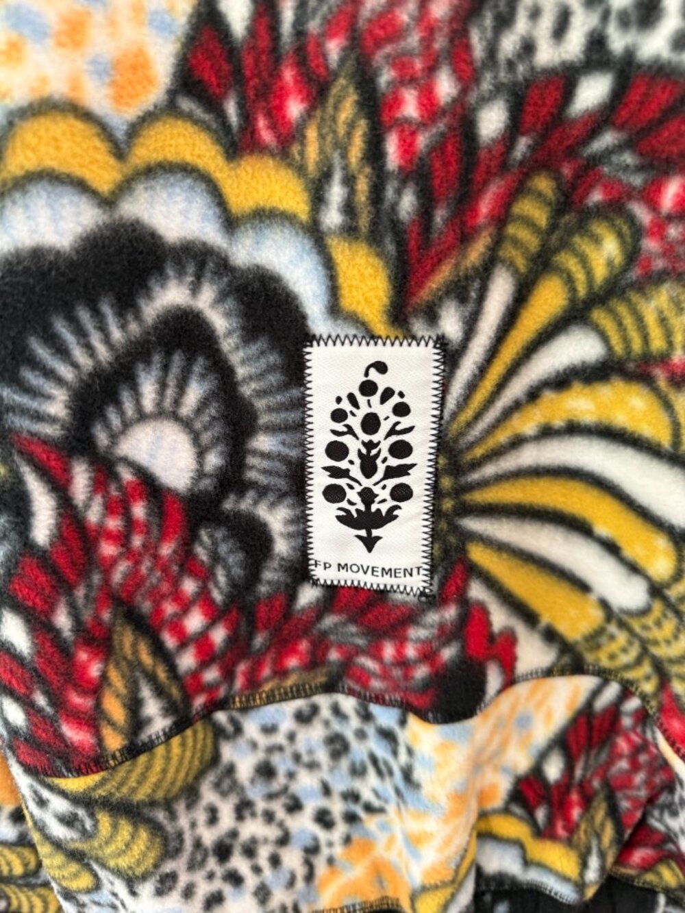 Free People Movement Wild And Free Printed Fleece Pullover NEW Size Small - Picture 12 of 16